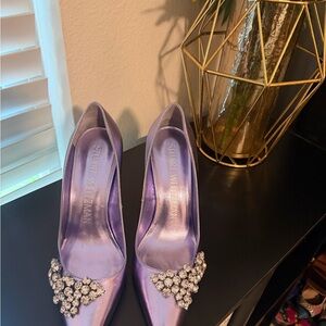 Stuart Weitzman Lavender Heels with Crystal Embellishments size 7.5 Never worn